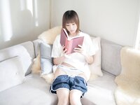 [Photobook] スカートを約100回めくれる本 vol.24 有川紗雪 (Wunder Publishing House)