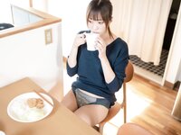 [Photobook] スカートを約100回めくれる本 vol.24 有川紗雪 (Wunder Publishing House)