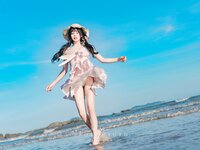 [Cosplay] 咬一口兔娘 邻家小妹