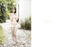 [Photobook] 咲坂美波 写真集 Priority 快楽のフライト vol.1