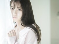 [Photobook] 紅羽りお デジタル写真集 ふれたくなる？ (Wunder Publishing House)