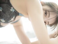 [Photobook] 紅羽りお デジタル写真集 ふれたくなる？ (Wunder Publishing House)