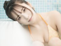 [Photobook] 紅羽りお デジタル写真集 ふれたくなる？ (Wunder Publishing House)