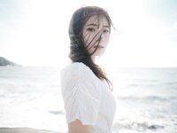 [Photobook] 紅羽りお デジタル写真集 ふれたくなる？ (Wunder Publishing House)