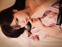 [Photobook] Mai Shirota 白田まい 白田まいと、貸切温泉と、濃厚接触