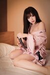 [Photobook] Mai Shirota 白田まい 白田まいと、貸切温泉と、濃厚接触