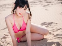 [Cosplay] 汪知子 粉色比基尼