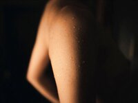 [Photobook] 美東澪 写真集 濡肌 (Wunder Publishing House)
