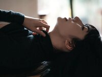 [Photobook] 百瀬菜月 写真集 熱情夜 (Wunder Publishing House)