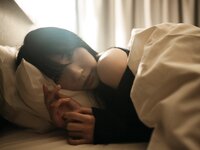 [Photobook] 百瀬菜月 写真集 熱情夜 (Wunder Publishing House)