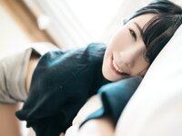 [Photobook] 百瀬菜月 写真集 熱情夜 (Wunder Publishing House)