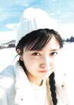 [Photobook] Shiori Kubo 久保史緒里 - 1st Photobook Intersection 交差点 (HQ Scan)