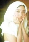 [Photobook] Shiori Kubo 久保史緒里 - 1st Photobook Intersection 交差点 (HQ Scan)