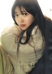 [Photobook] Shiori Kubo 久保史緒里 - 1st Photobook Intersection 交差点 (HQ Scan)
