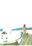 [Photobook] Shiori Kubo 久保史緒里 - 1st Photobook Intersection 交差点 (HQ Scan)