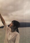 [Photobook] Shiori Kubo 久保史緒里 - 1st Photobook Intersection 交差点 (HQ Scan)