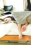 [Photobook] Shiori Kubo 久保史緒里 - 1st Photobook Intersection 交差点 (HQ Scan)