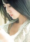 [Photobook] Shiori Kubo 久保史緒里 - 1st Photobook Intersection 交差点 (HQ Scan)