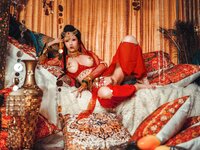 [Cosplay] 钛合金TiTi – 塞上红鸾异域风情