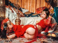 [Cosplay] 钛合金TiTi – 塞上红鸾异域风情