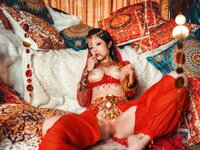 [Cosplay] 钛合金TiTi – 塞上红鸾异域风情