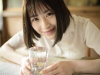 [Photobook] 目黒ひな実 オフィシャル写真集 天真爛漫なＧカップおっぱい