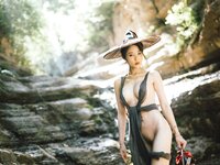 [Cosplay] 钛合金TiTi – 山间