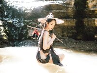 [Cosplay] 钛合金TiTi – 山间