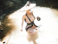 [Cosplay] 钛合金TiTi – 山间