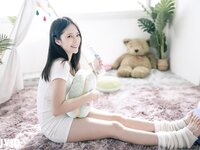[JVID]【巨乳新人】謝夏天－近60萬粉絲的巨乳網紅直播主脫了[117P1V]
