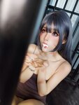 [Cosplay] 钛合金TiTi – 奴隶少女