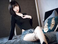 [Cosplay] 许岚 纯欲牛仔短裤2