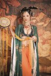 [Cosplay] 钛合金TiTi – 画中仙