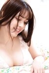 [Photobook] ミッシェル愛美 写真集「奇跡の雫」