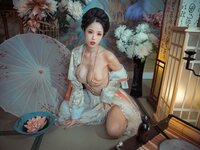 [Cosplay] 钛合金TiTi – 霜花店