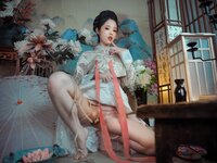 [Cosplay] 钛合金TiTi – 霜花店