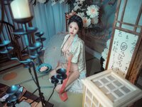 [Cosplay] 钛合金TiTi – 霜花店