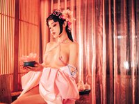 [Cosplay] 钛合金TiTi – 潘金莲