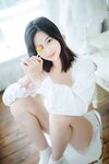 [Cosplay] 年年 – 爱吃棒棒糖的少女