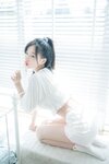 [Cosplay] 年年 – 爱吃棒棒糖的少女