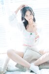 [Cosplay] 年年 – 爱吃棒棒糖的少女