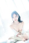 [Cosplay] 年年 – 爱吃棒棒糖的少女