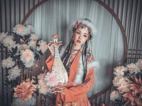 [Cosplay] 钛合金TiTi – 含香