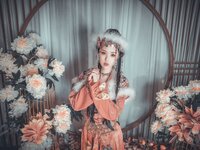 [Cosplay] 钛合金TiTi – 含香