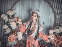 [Cosplay] 钛合金TiTi – 含香