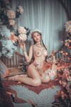 [Cosplay] 钛合金TiTi – 含香