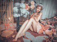 [Cosplay] 钛合金TiTi – 含香