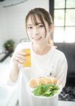 [Photobook] 2023.07.27 ふれたくなる？紅羽りお Kindle限定写真集 (wunder_publishing_house)