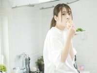 [Photobook] 2023.07.27 ふれたくなる？紅羽りお Kindle限定写真集 (wunder_publishing_house)