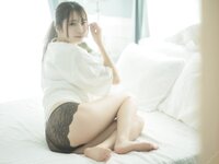 [Photobook] 2023.07.27 ふれたくなる？紅羽りお Kindle限定写真集 (wunder_publishing_house)